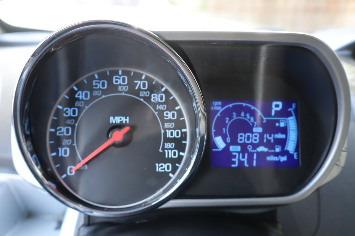 Used 2014 Chevrolet Spark LS image 31