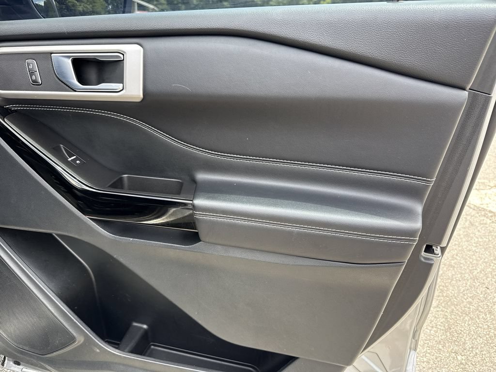 Used 2022 Ford Explorer ST w/ ST Street Pack RWD image 14