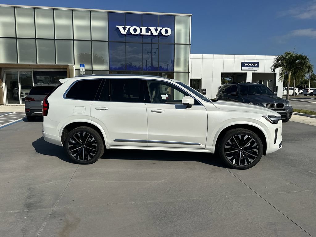 New 2026 Volvo XC90 B6 Plus w/ Protection Package Premier image 5