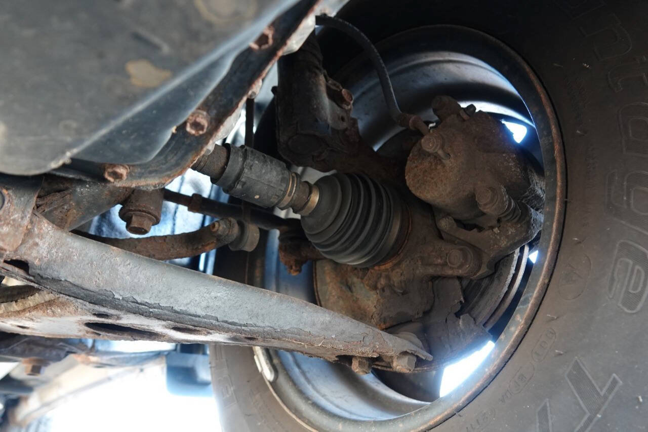 Used 2003 Toyota RAV4 4WD image 98