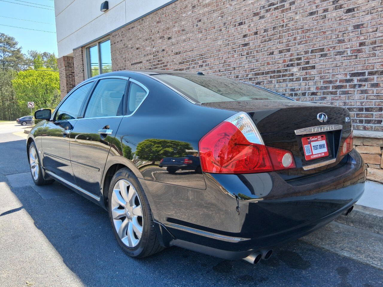 Used 2007 INFINITI M35 w/ Technology Pkg RWD image 3