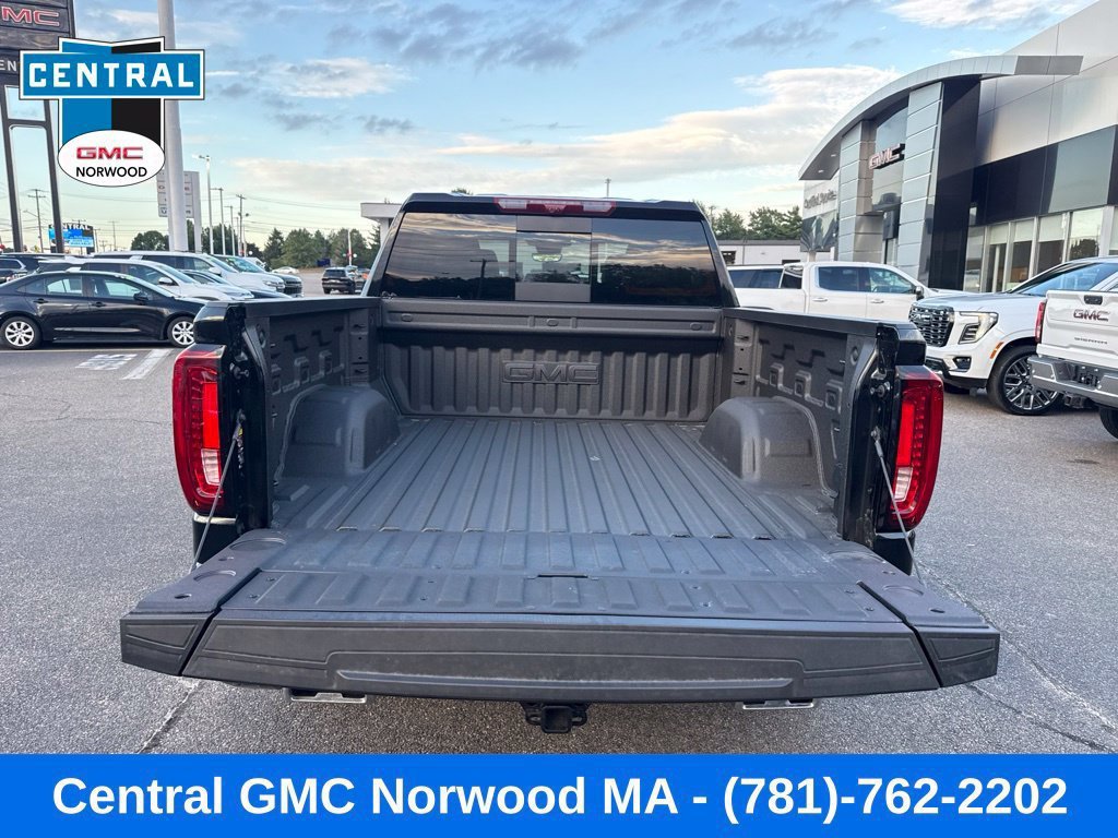 New 2026 GMC Sierra 1500 Denali w/ Denali Reserve Package AWD/4WD image 11