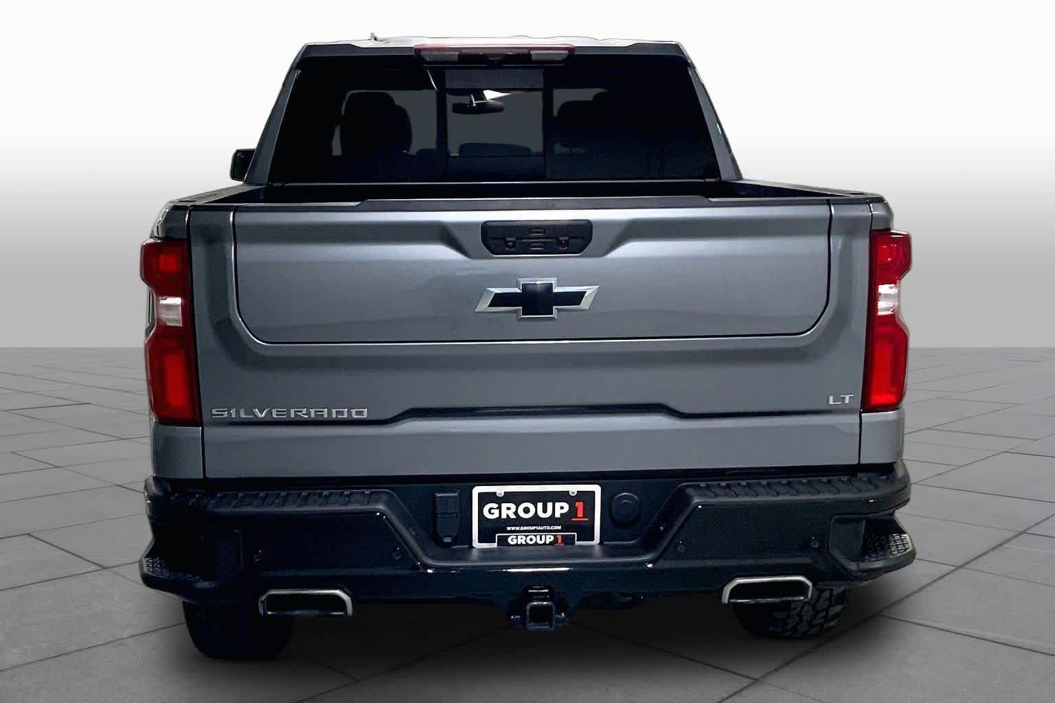 Used 2021 Chevrolet Silverado 1500 LT Trail Boss w/ LT Trail Boss Premium Package AWD/4WD image 4