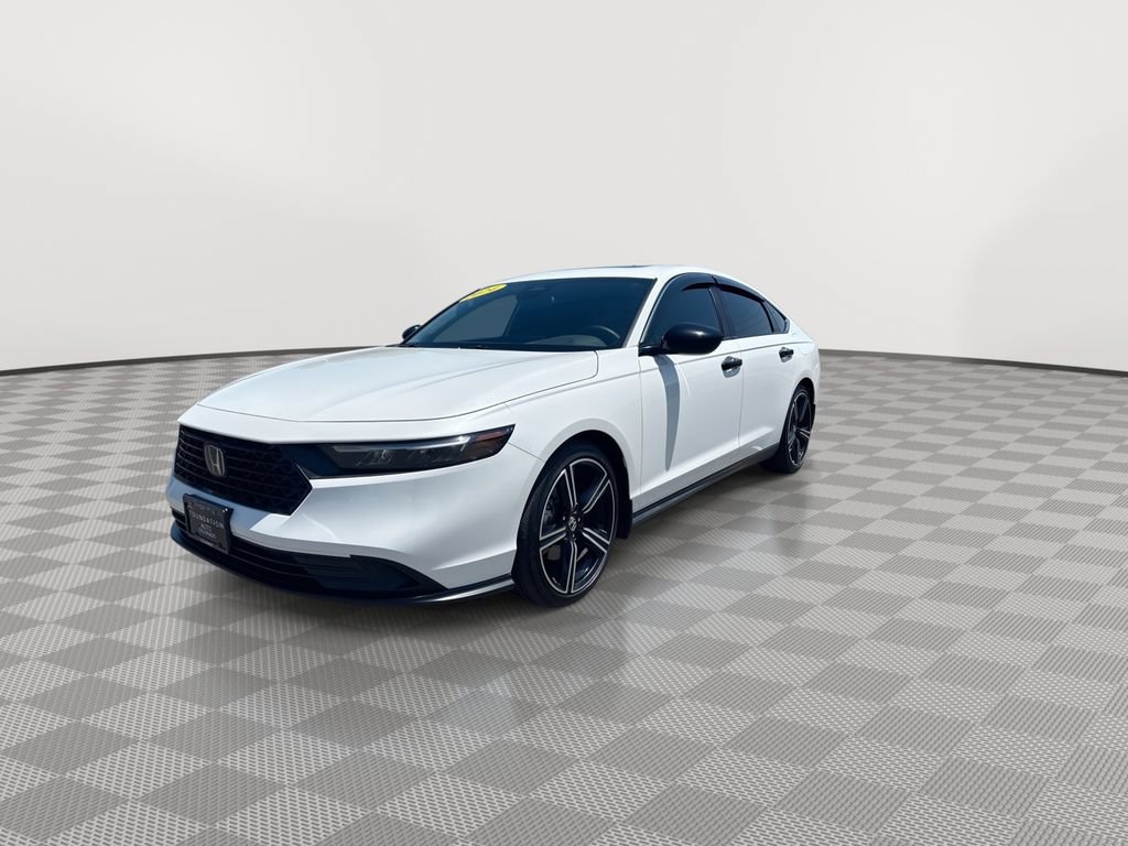 Used 2024 Honda Accord Sport image 6