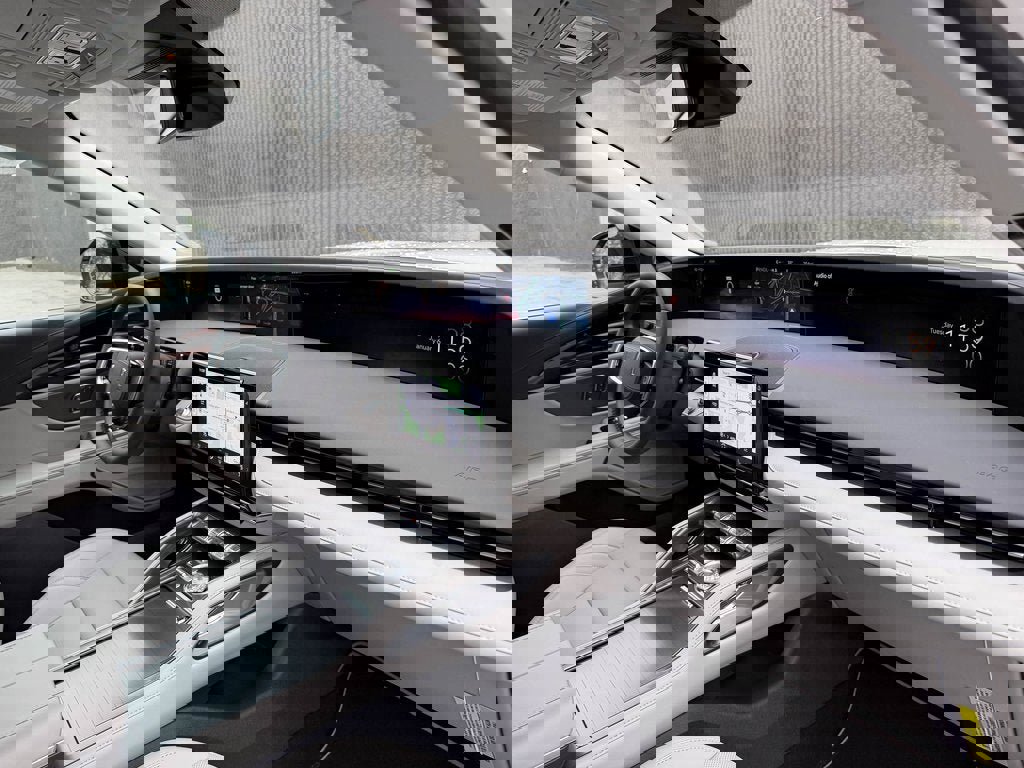 New 2026 Lincoln Nautilus Premier w/ Jet Appearance Package image 25