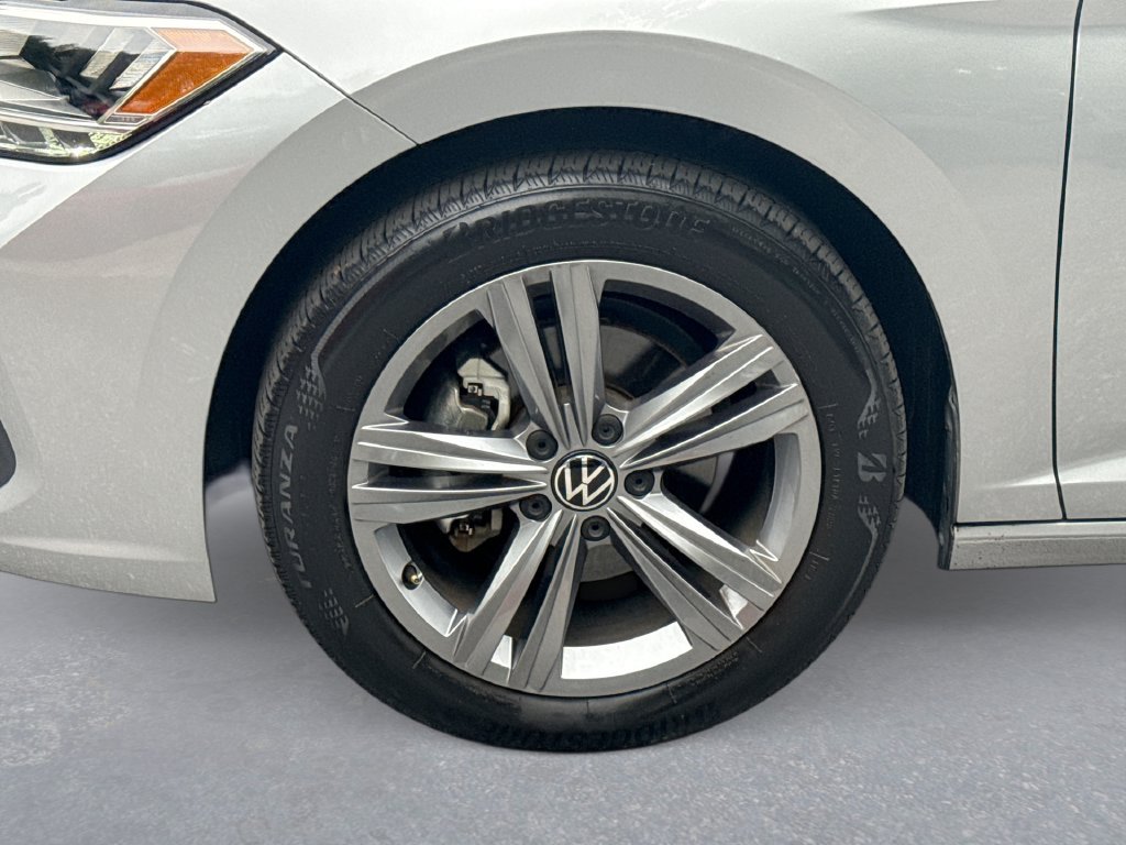 Used 2023 Volkswagen Jetta SE FWD image 19
