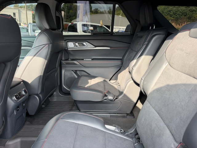 Used 2025 Ford Explorer ST w/ Sun And Sound Package AWD/4WD image 12