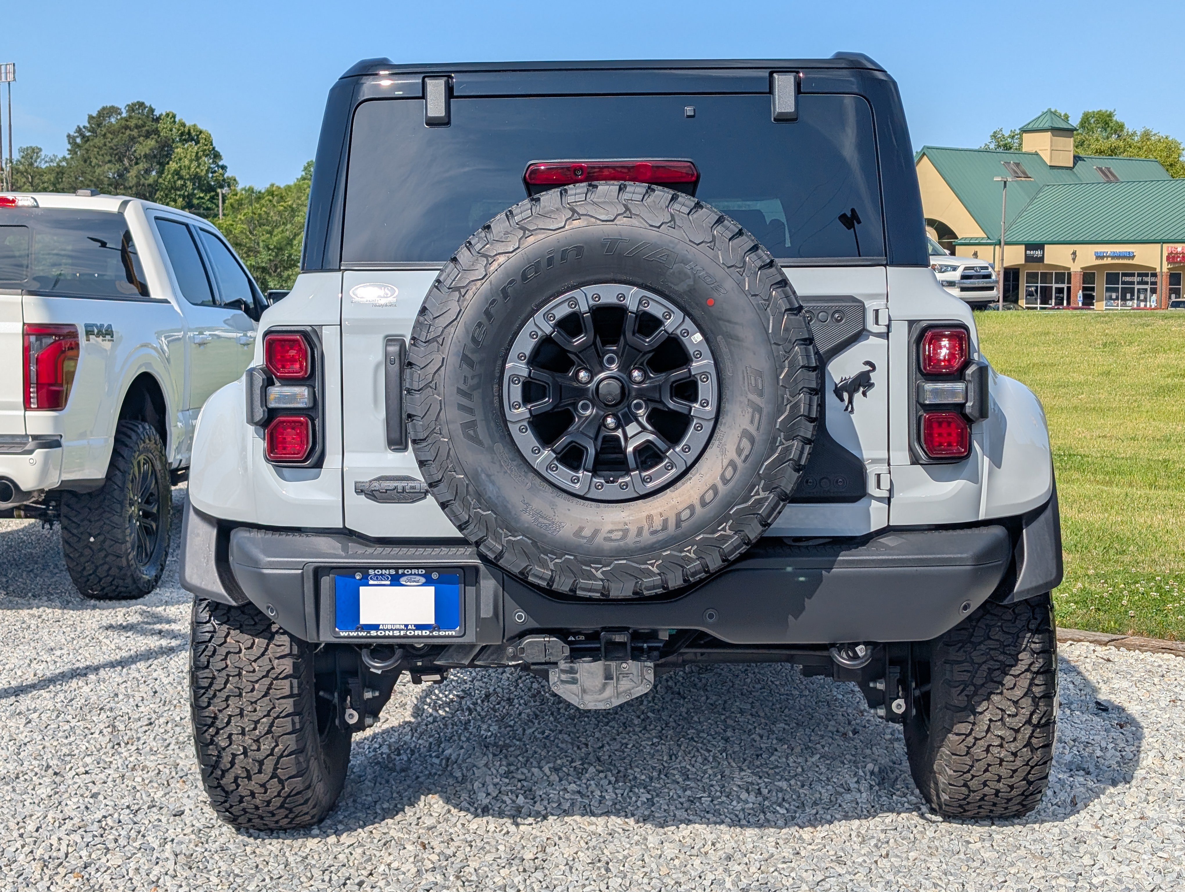 New 2026 Ford Bronco Raptor w/ Interior Carbon Fiber Pack AWD/4WD image 9