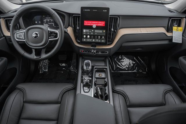 New 2026 Volvo XC60 B5 Ultra w/ Protection Package Premier image 20