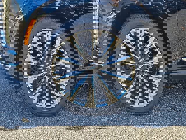 Used 2026 Cadillac Escalade Luxury w/ Touring Package image 13