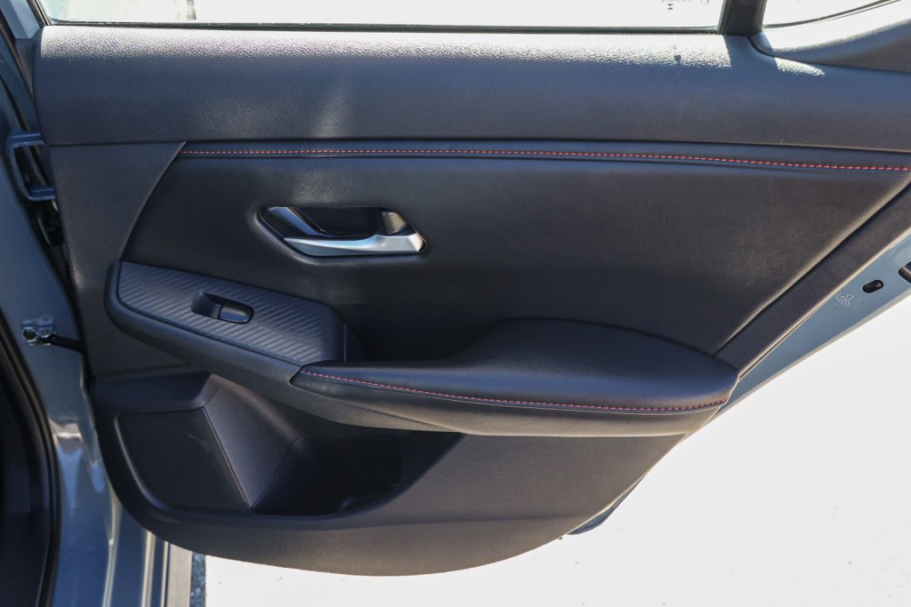 Used 2025 Nissan Sentra SR FWD image 19