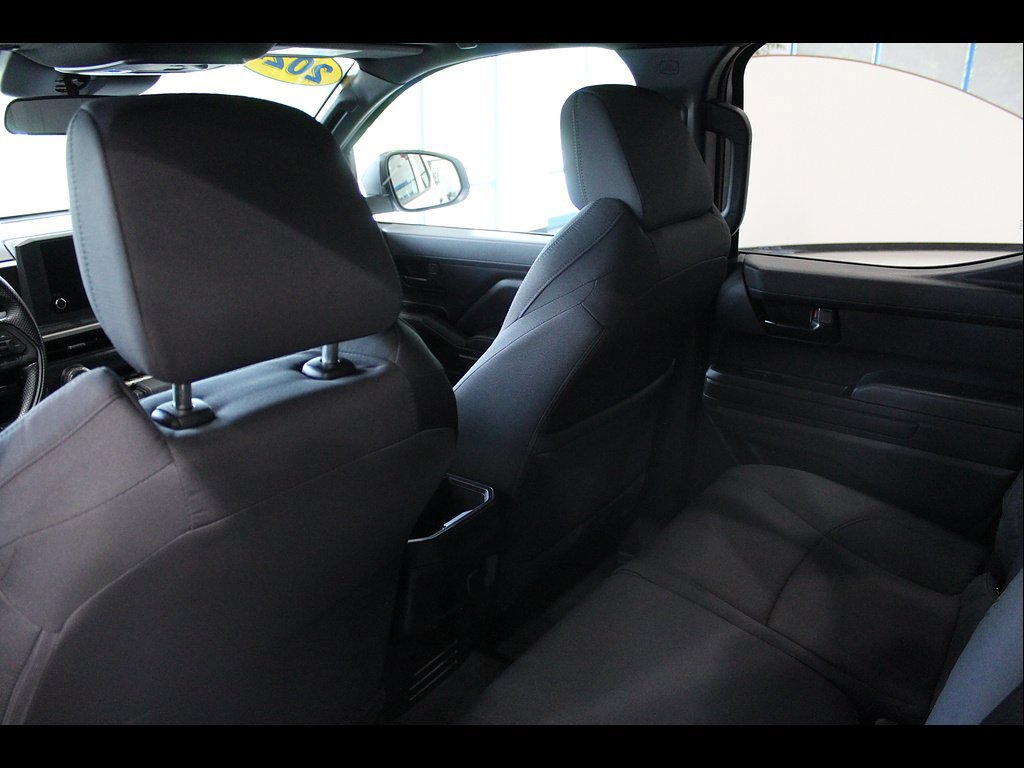Used 2024 Toyota Tacoma SR AWD/4WD image 16