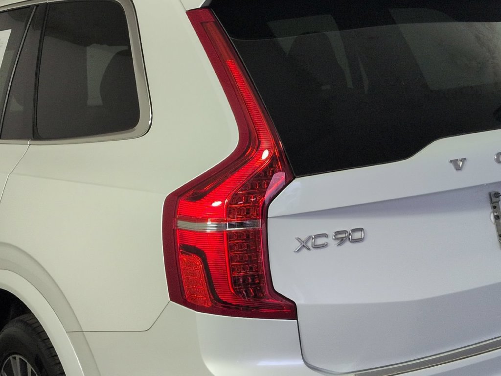 Used 2021 Volvo XC90 T6 Momentum w/ Advanced Package AWD/4WD image 8