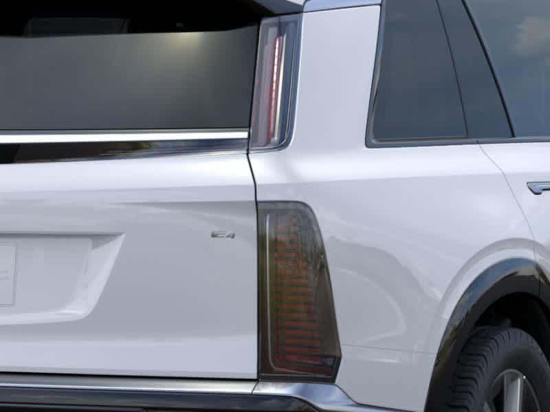 New 2027 Cadillac Vistiq Luxury w/ LPO, Floor Liner Package AWD/4WD image 11