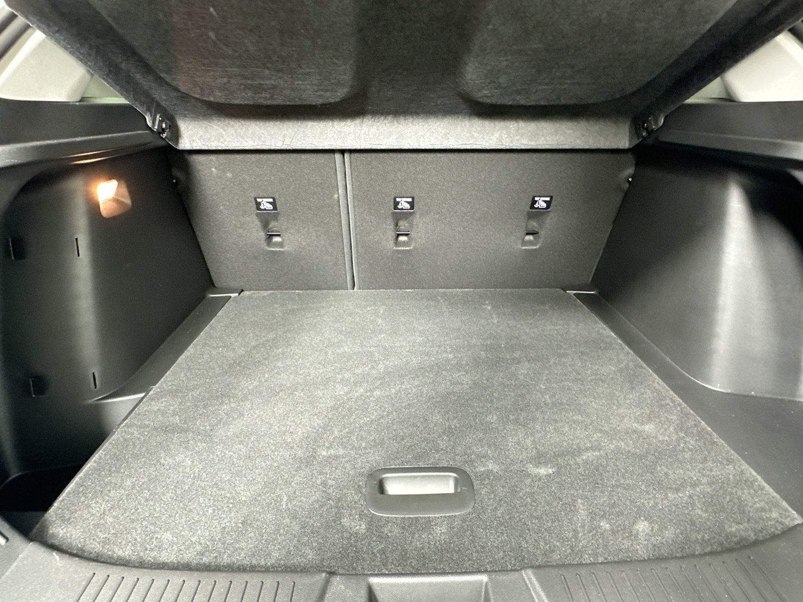 Used 2026 Chevrolet Trax ACTIV w/ Sunroof Package FWD image 25