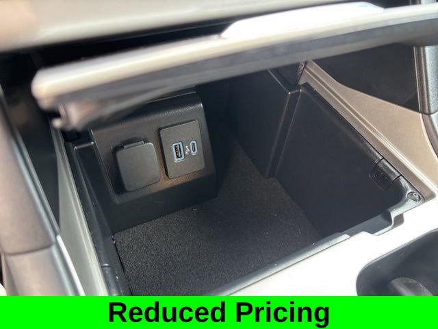 Used 2023 Ford Explorer XLT image 26