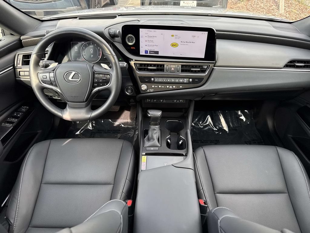 Used 2025 Lexus ES 350 w/ Premium Package FWD image 17