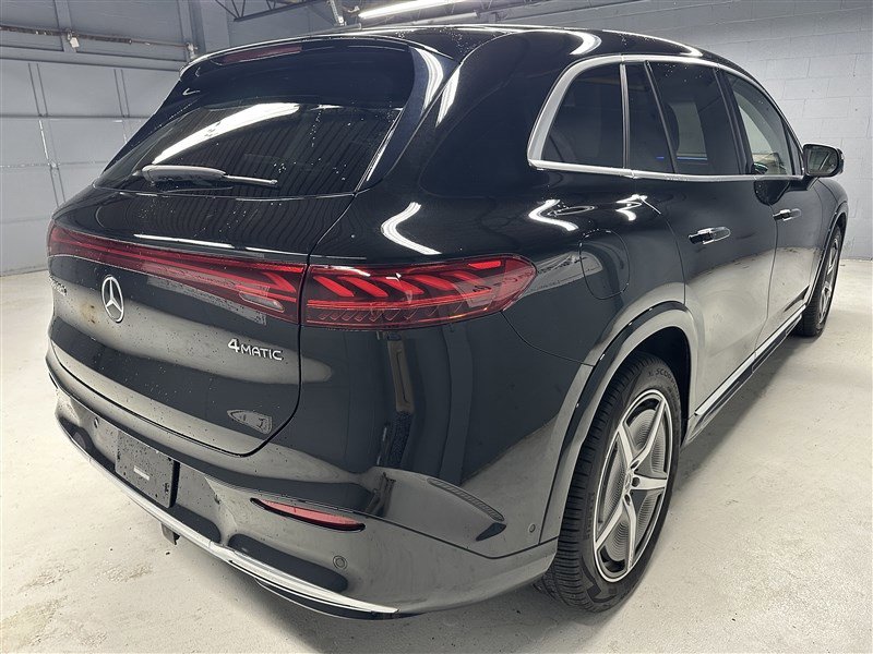 Used 2023 Mercedes-Benz EQS 580 4MATIC SUV image 11