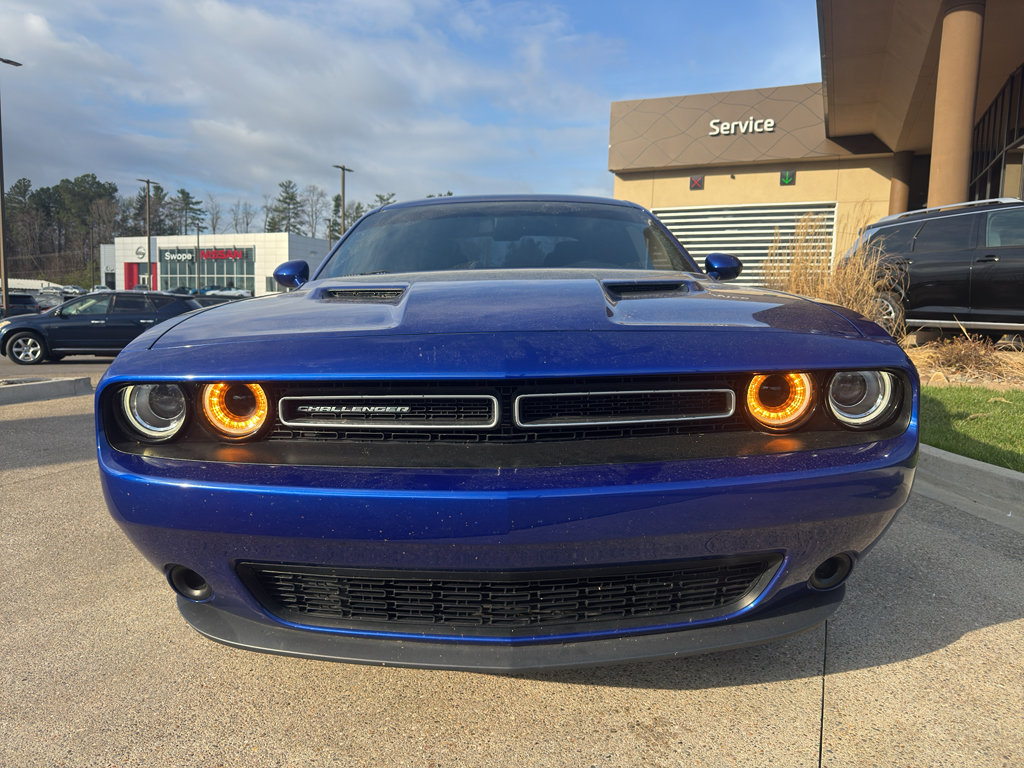 Used 2019 Dodge Challenger SXT w/ Cold Weather Group image 2