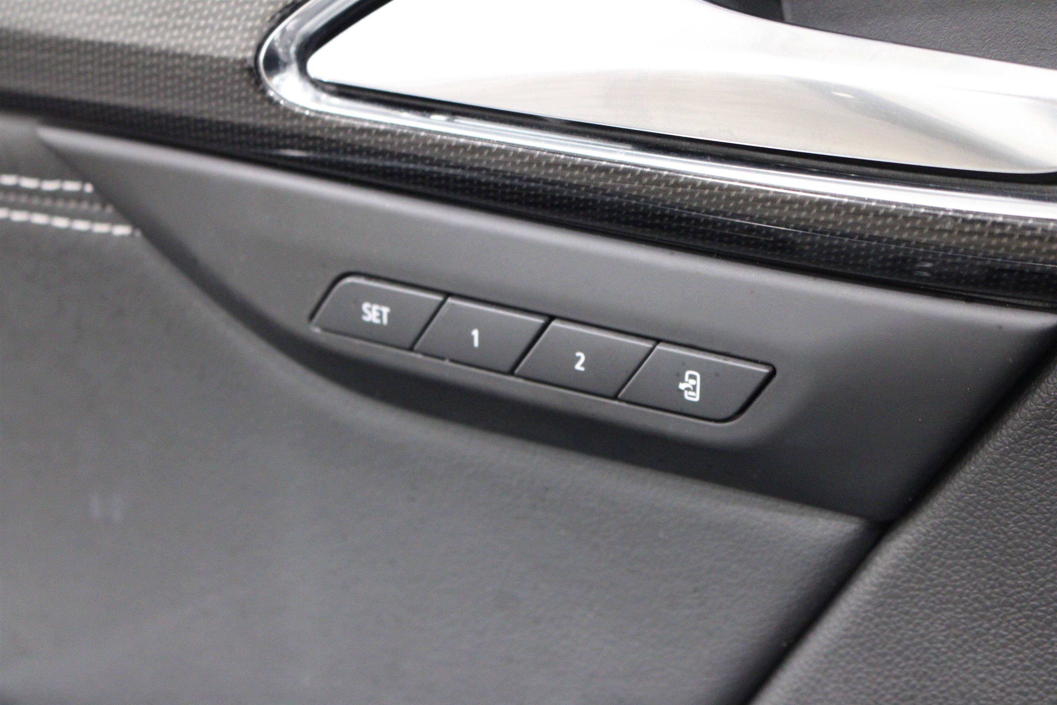 Used 2022 Buick Envision Essence w/ Technology Package II image 7