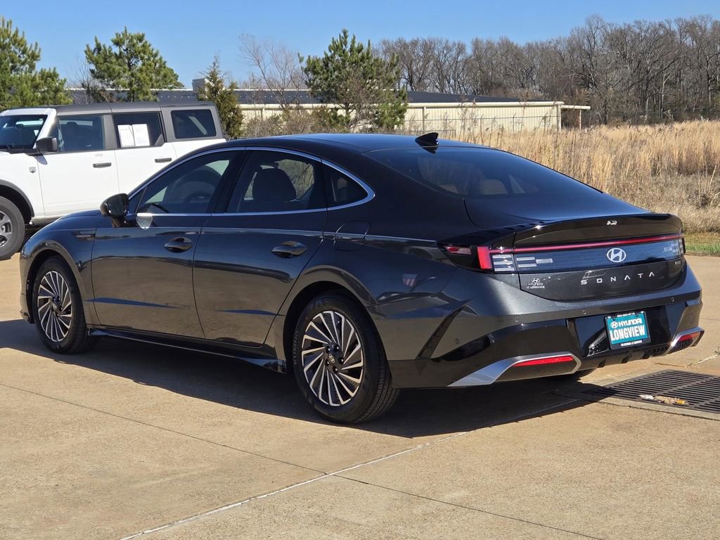 New 2026 Hyundai Sonata Limited image 3