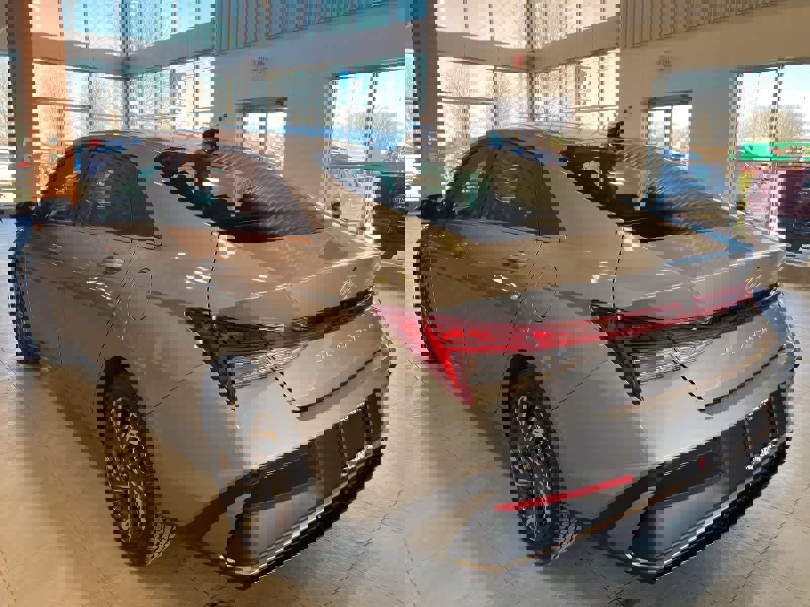 Used 2025 Hyundai Elantra SEL image 7