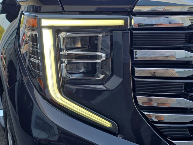 Certified 2023 GMC Sierra 1500 SLT w/ SLT Premium Package image 10