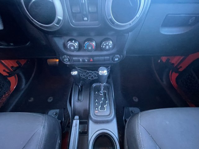 Used 2015 Jeep Wrangler Unlimited Sport w/ Quick Order Package 24S AWD/4WD image 11