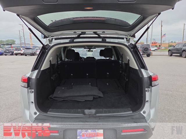 Used 2024 Nissan Pathfinder SV AWD/4WD image 27