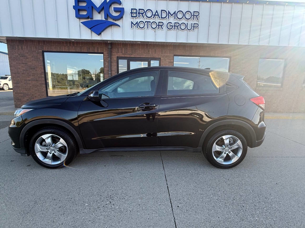 Used 2020 Honda HR-V LX image 2