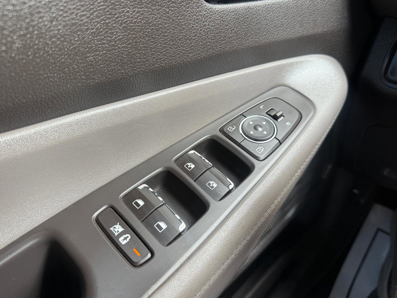 Used 2020 Hyundai Santa Fe SEL w/ Cargo Package image 20