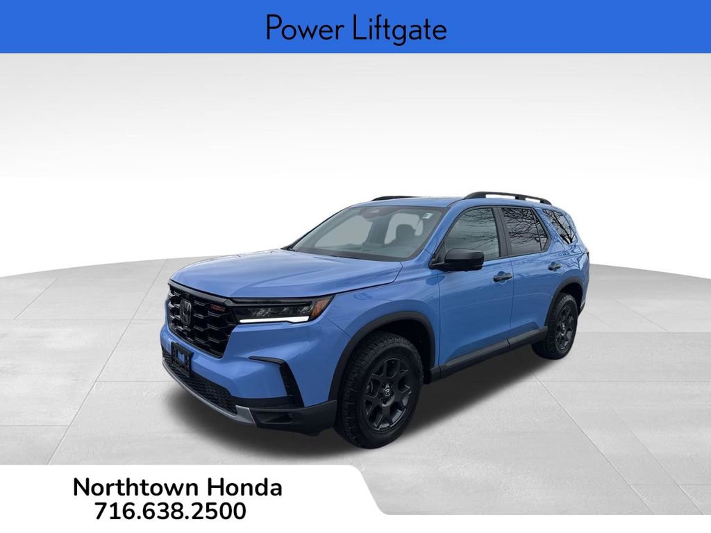 Used 2025 Honda Pilot TrailSport image 9