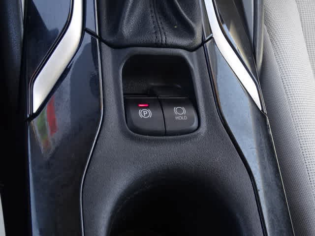 Used 2021 Toyota Corolla LE FWD image 34