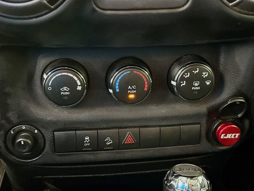 Used 2018 Jeep Wrangler Unlimited Sport S image 14