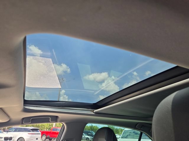 Used 2018 Toyota Camry XSE FWD image 17