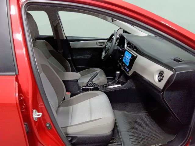 Used 2019 Toyota Corolla LE w/ Carpet Mat Package (TMS) FWD image 19