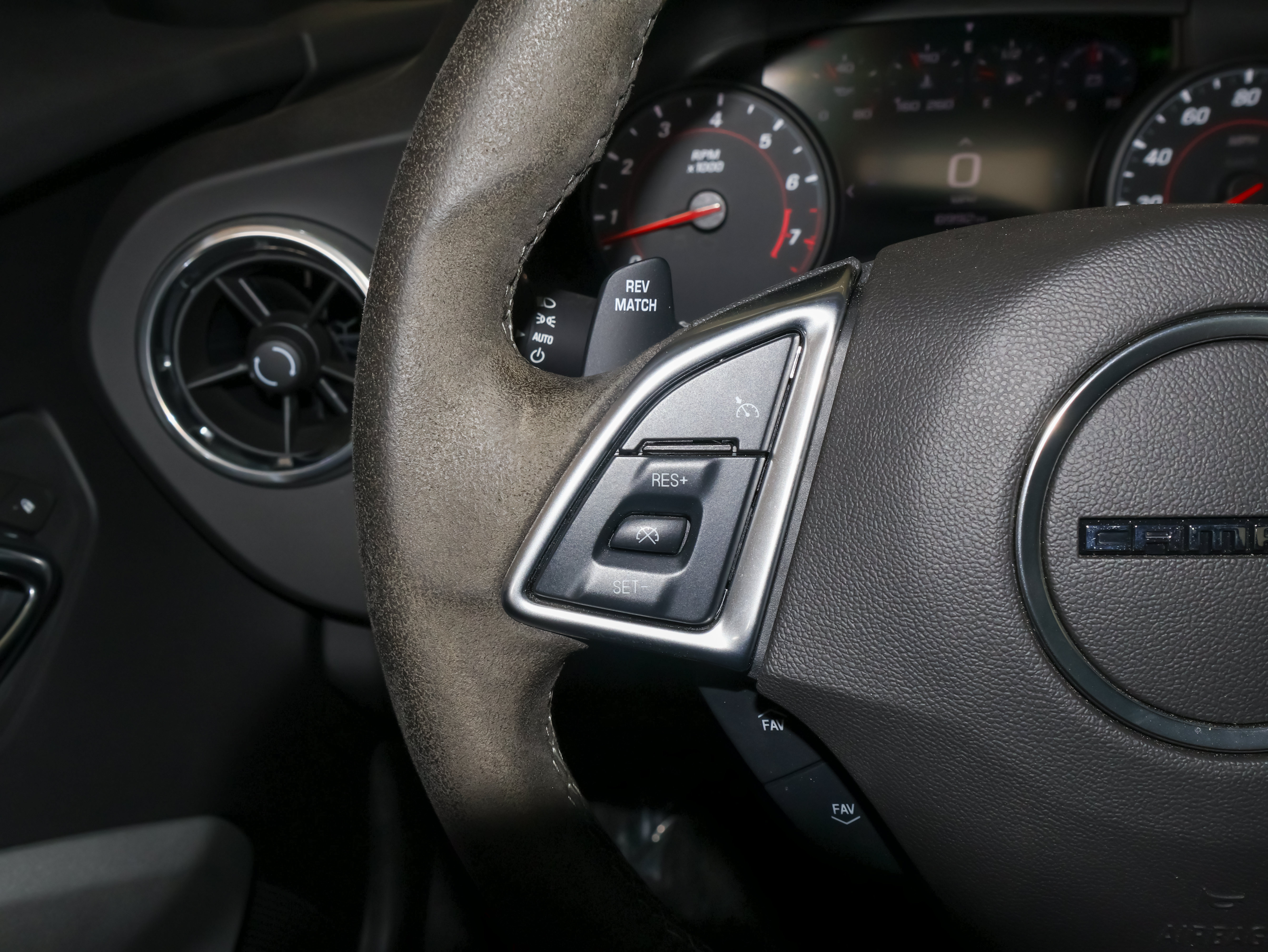 Used 2019 Chevrolet Camaro SS RWD image 30