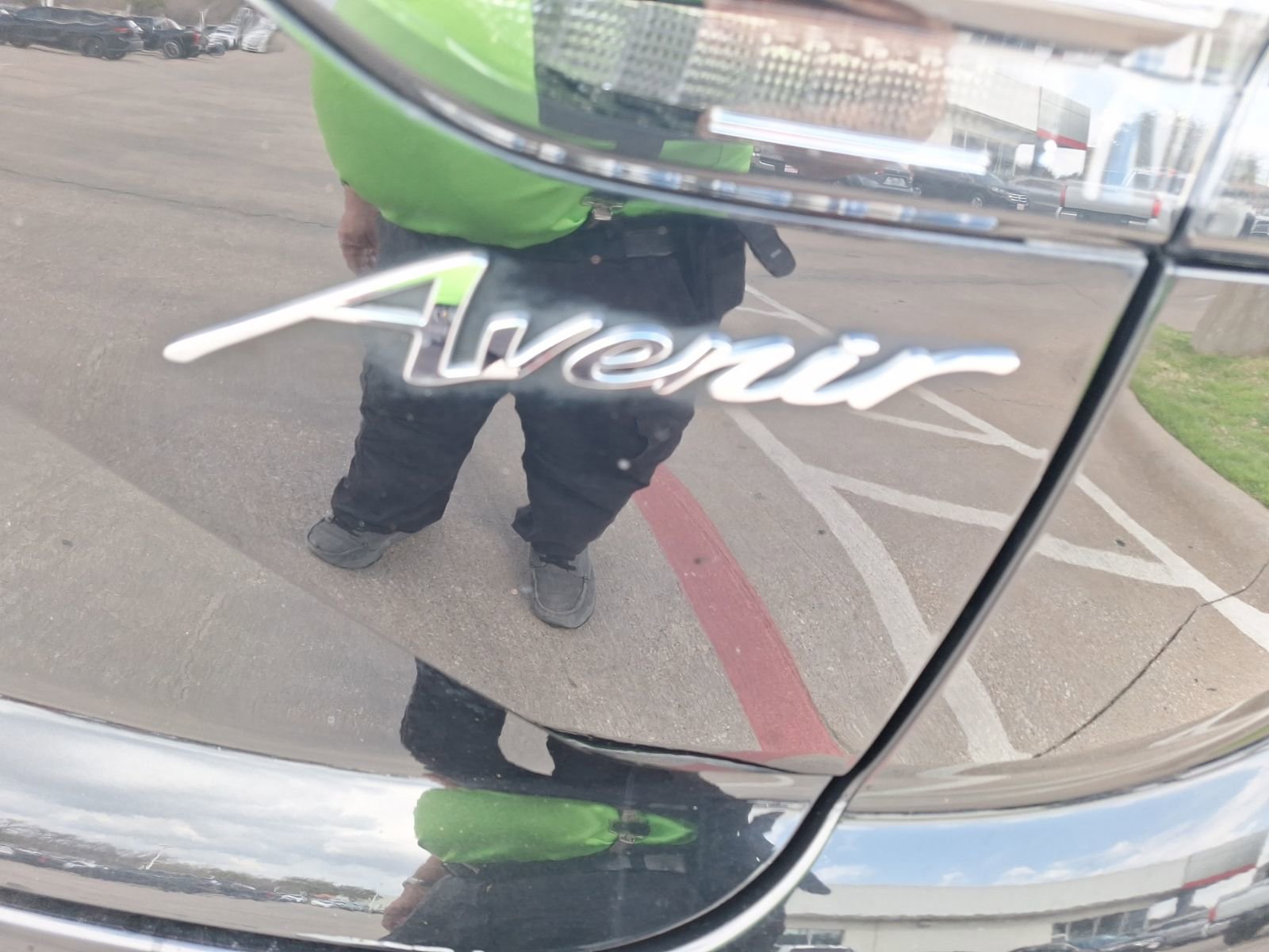 Used 2022 Buick Envision Avenir w/ Safety Package image 12