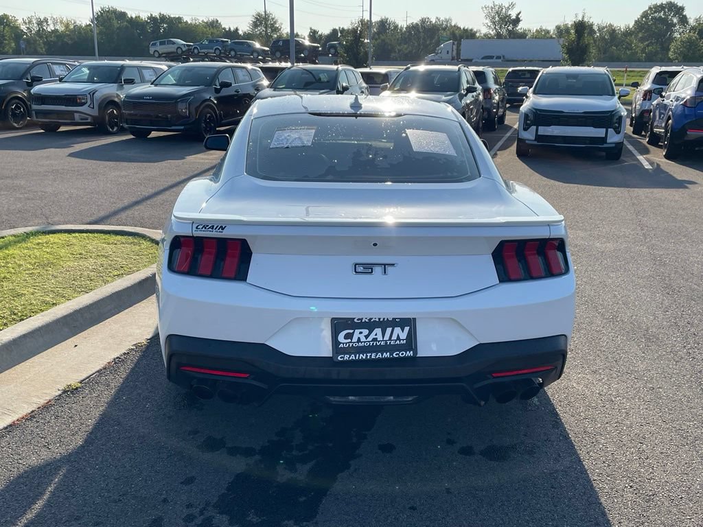 Used 2025 Ford Mustang GT Premium RWD image 6