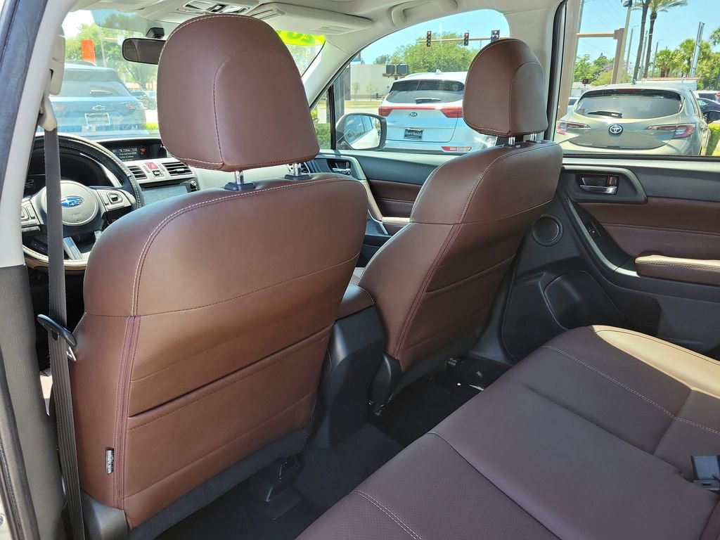 Used 2017 Subaru Forester 2.5i Touring AWD/4WD image 12