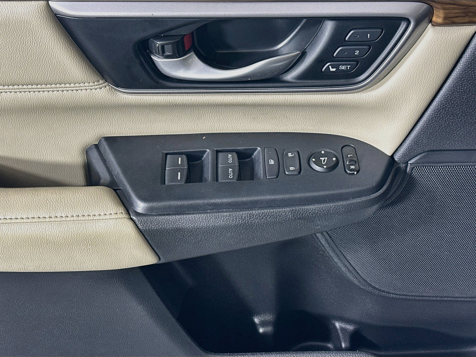 Used 2020 Honda CR-V EX-L image 14
