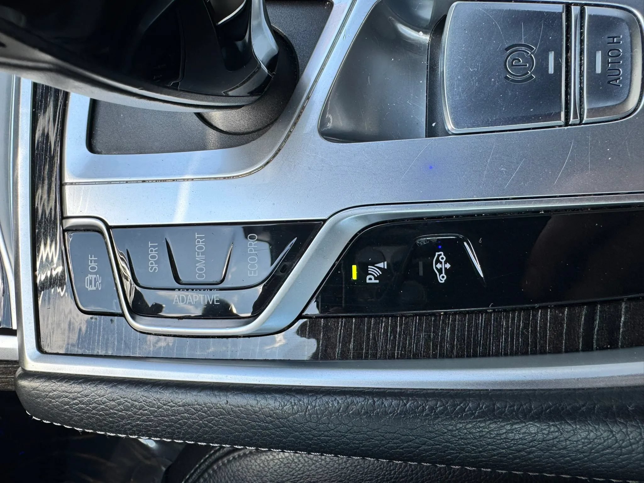 Used 2019 BMW 740i w/ M Sport Package RWD image 35
