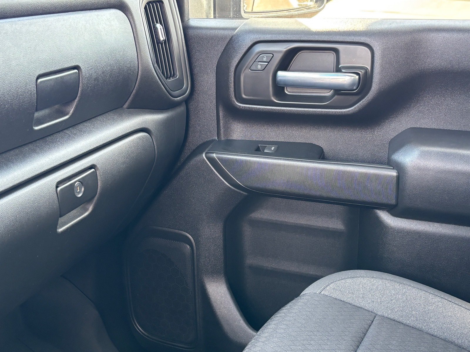 Used 2023 Chevrolet Silverado 2500 Custom w/ Custom Value Package AWD/4WD image 19