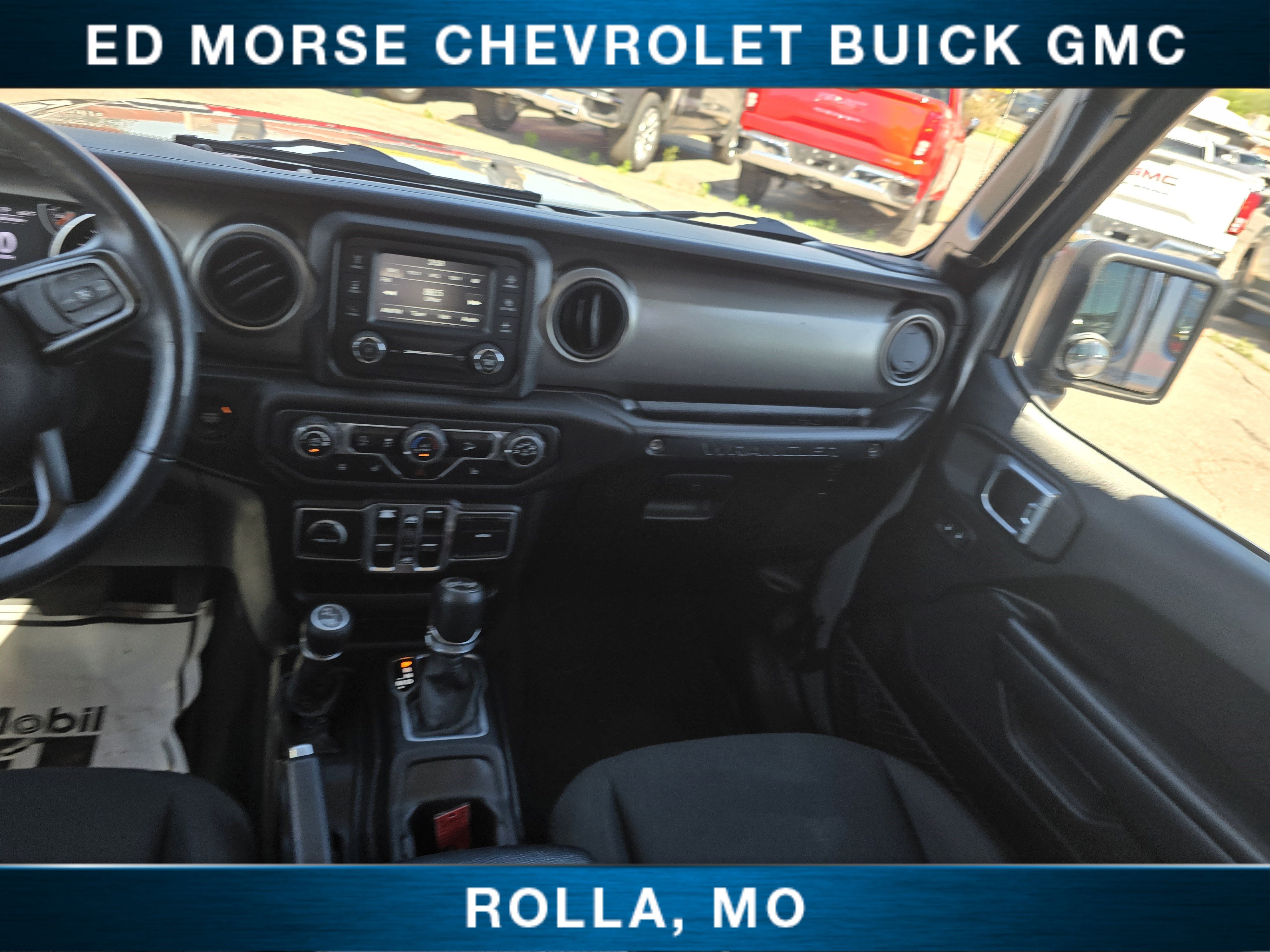 Used 2018 Jeep Wrangler Unlimited Sport S AWD/4WD image 24