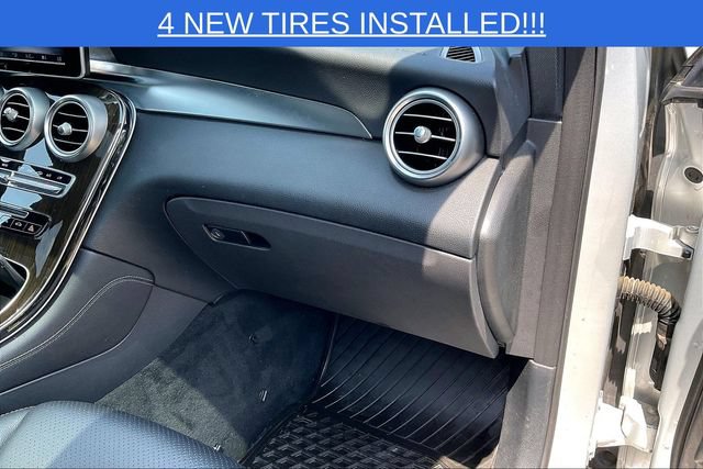 Used 2017 Mercedes-Benz GLC 300 4MATIC image 16