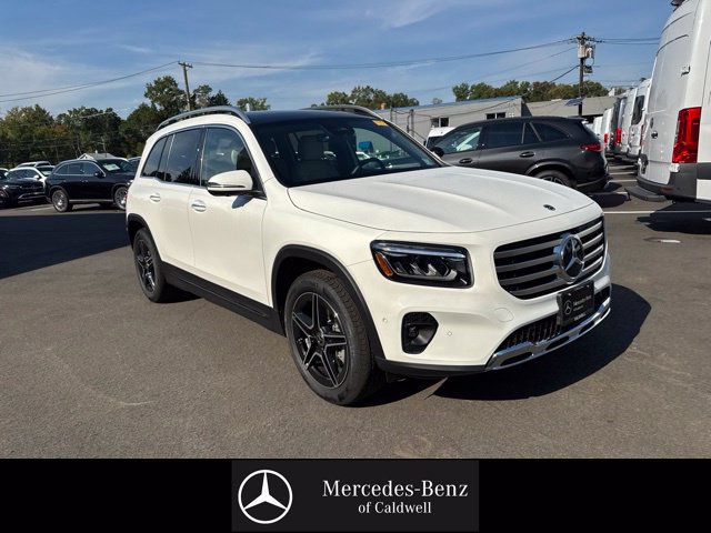 Used 2026 Mercedes-Benz GLB 250 4MATIC image 1