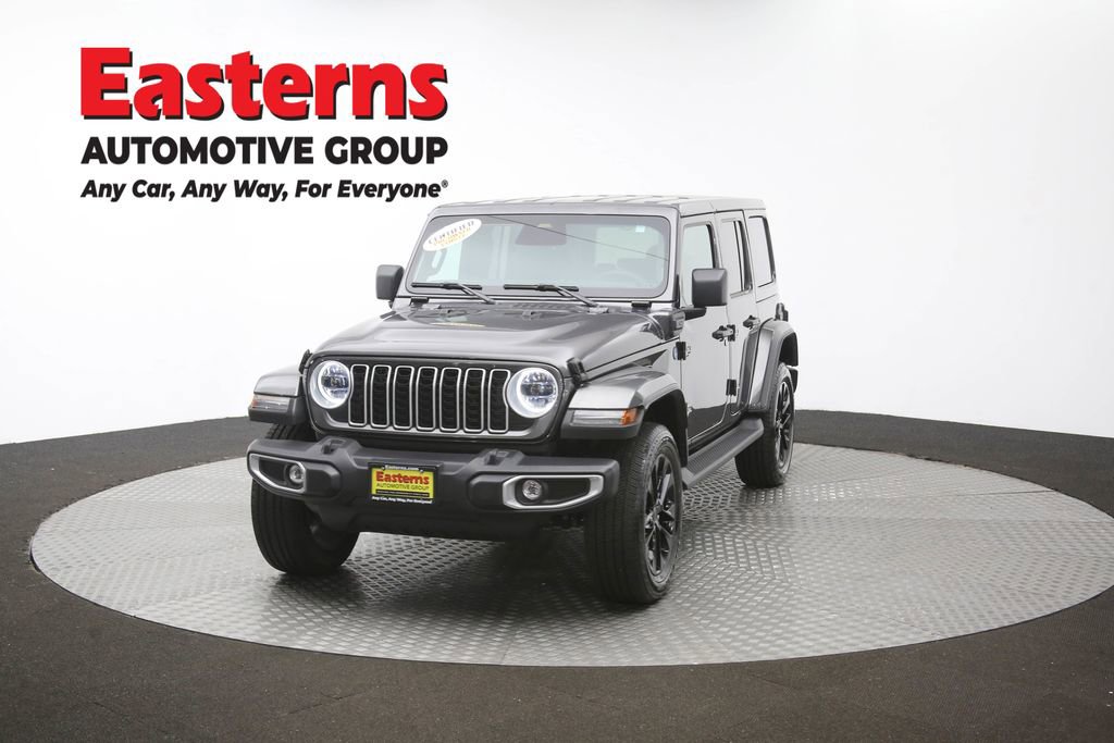 Used 2025 Jeep Wrangler Unlimited Sahara AWD/4WD image 50