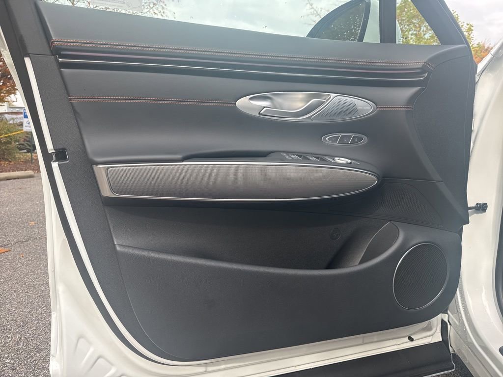 New 2026 Genesis GV70 3.5T Sport Advanced image 12