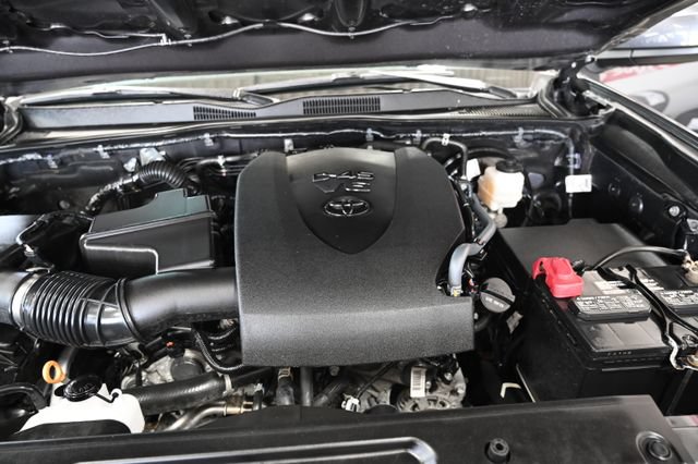 Used 2022 Toyota Tacoma SR5 AWD/4WD image 31