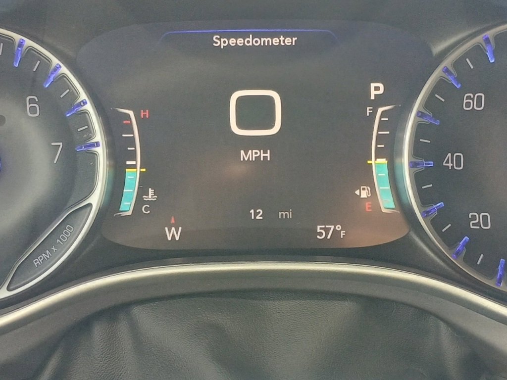 New 2025 Chrysler Pacifica Select image 29